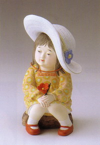 R3227 ママの帽子【博多人形】